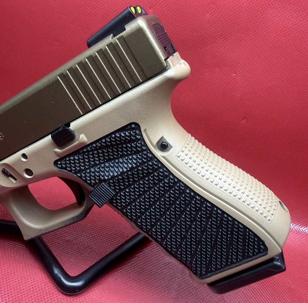 Wilson Combat Glock 19 Gen 4 9mm 9 mm FDE/Black Frame & Gold Slide NIB-img-4