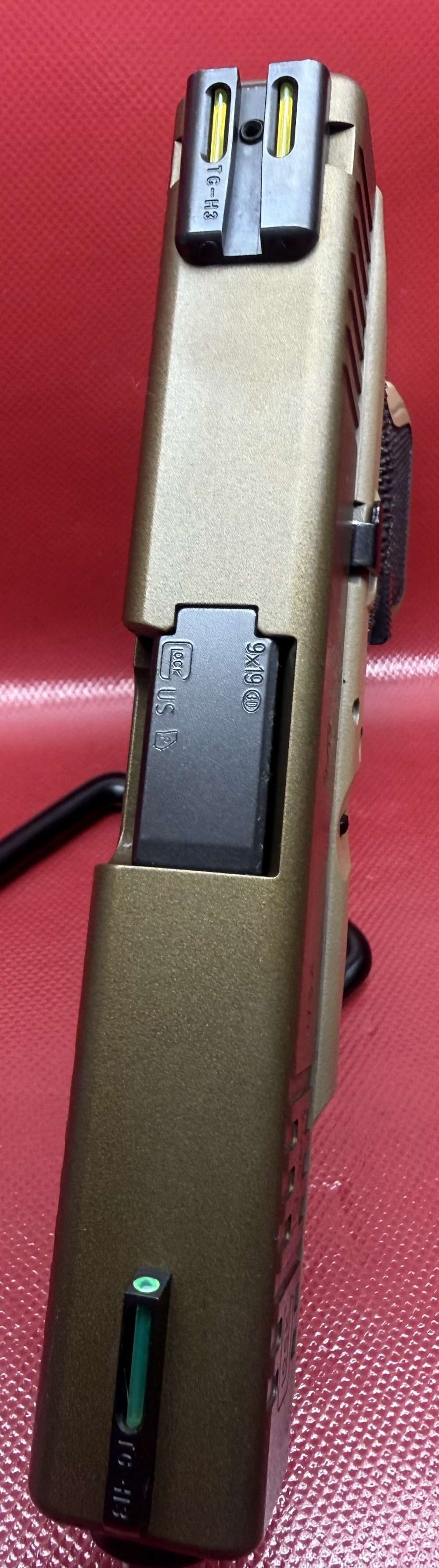 Wilson Combat Glock 19 Gen 4 9mm 9 mm FDE/Black Frame & Gold Slide NIB-img-5