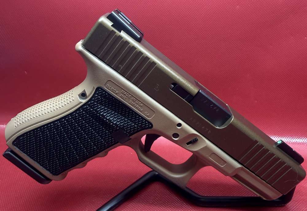 Wilson Combat Glock 19 Gen 4 9mm 9 mm FDE/Black Frame & Gold Slide NIB-img-1
