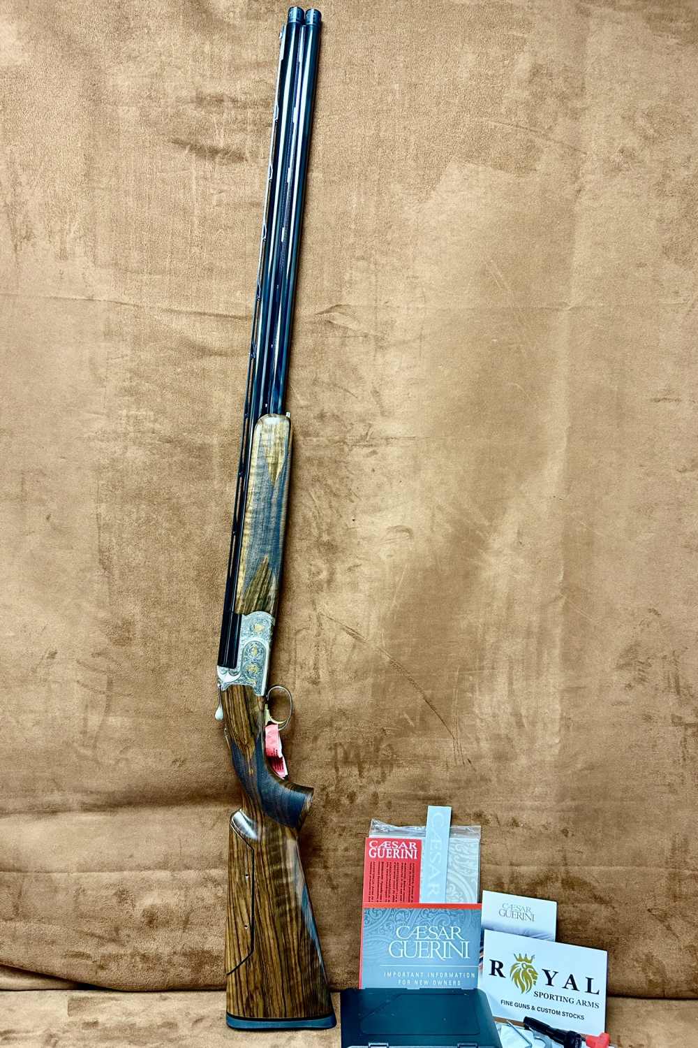 Caesar Guerini Invictus 3 Sporting Adjustable 12GA 32" | 25120026-img-0