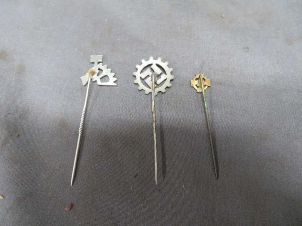 LOT OF 3 ORIGINAL WWII GERMAN STICKPINS-DAF, NSBO, FAITHFUL SERVICE-img-1