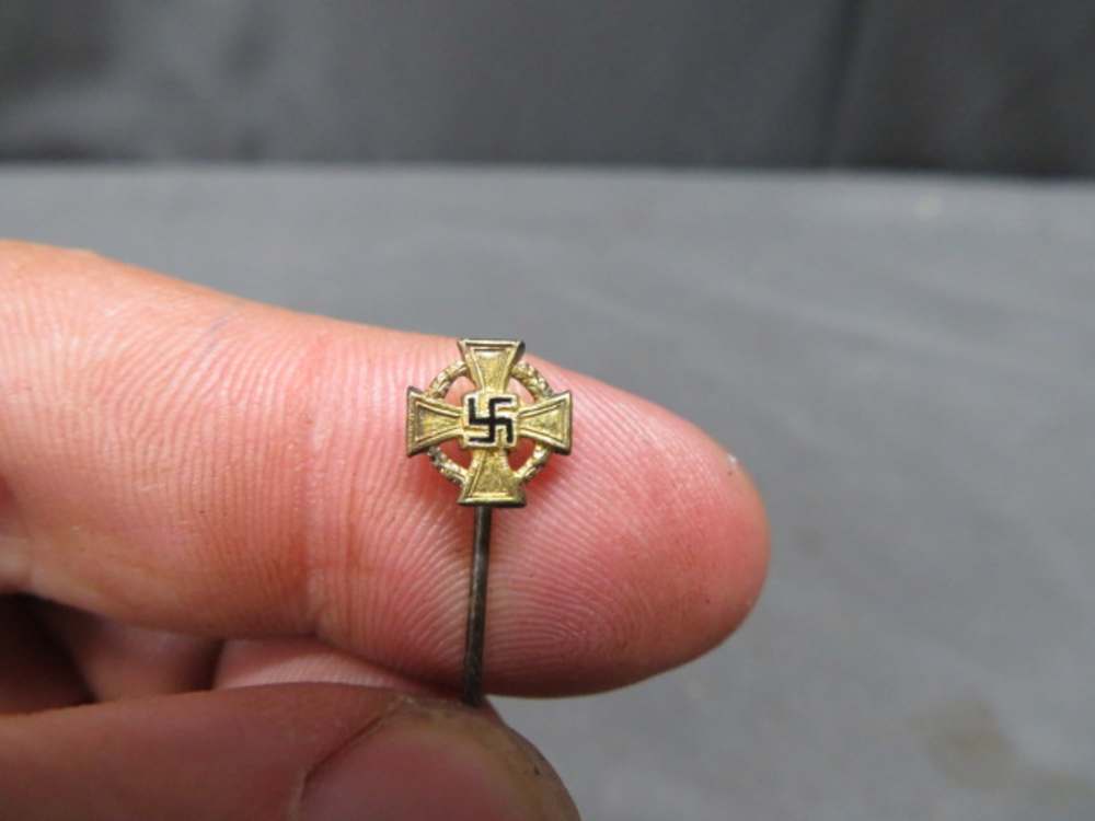 LOT OF 3 ORIGINAL WWII GERMAN STICKPINS-DAF, NSBO, FAITHFUL SERVICE-img-6