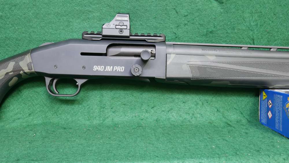 Mossberg 940 JM Pro 12ga w/ Holosun HE407C-GR X2 Preowned/Never Shot-img-4