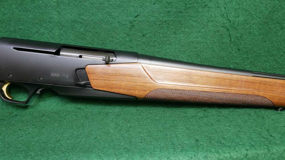 Browning BAR MK4 Hunter .243win 22" Barrel New in Box-img-4