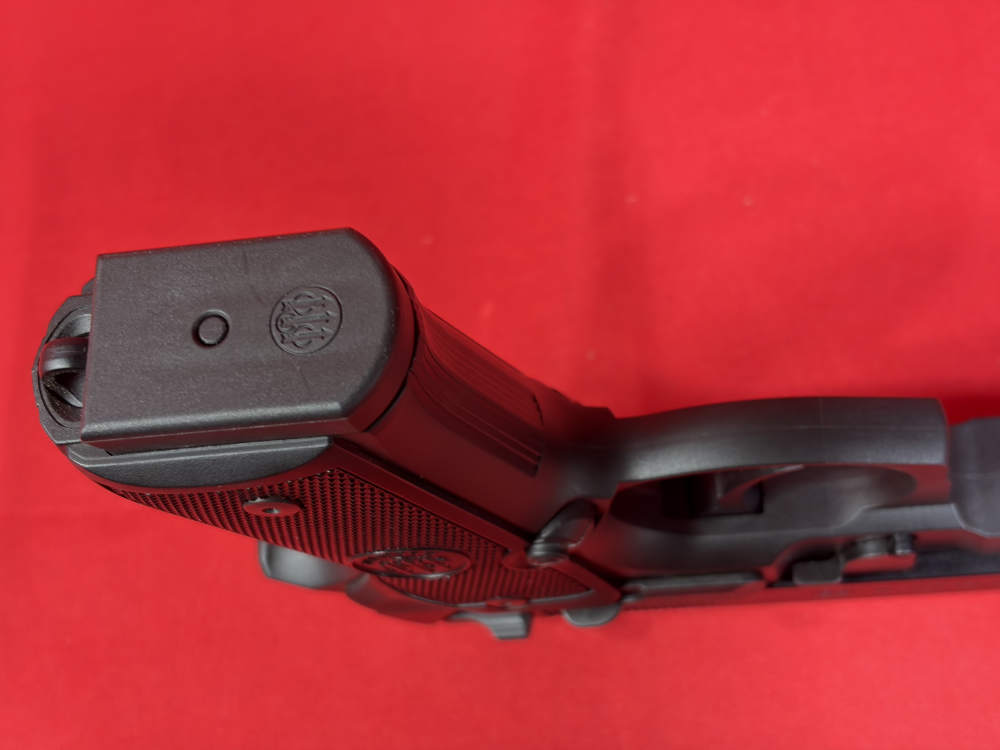 Beretta 92 FRS .22 LR Suppressor Ready - Box and Two Mags-img-21