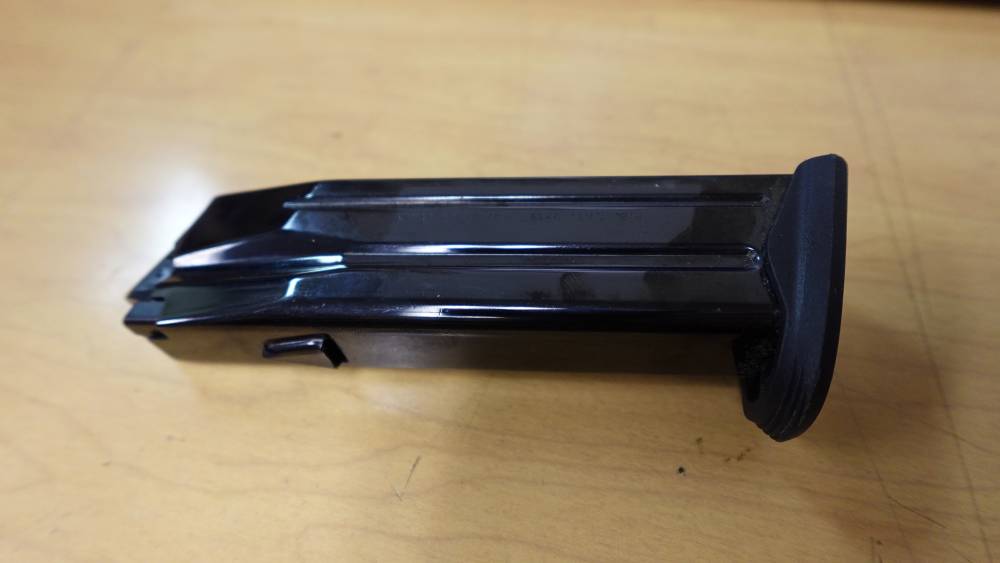 Beretta APX 9mm Full Size Magazine 17 Rounds -img-0