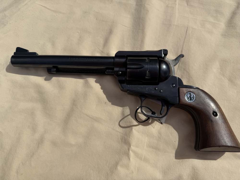 Ruger Blackhawk 357 Magnum Blued Good Condition-img-0