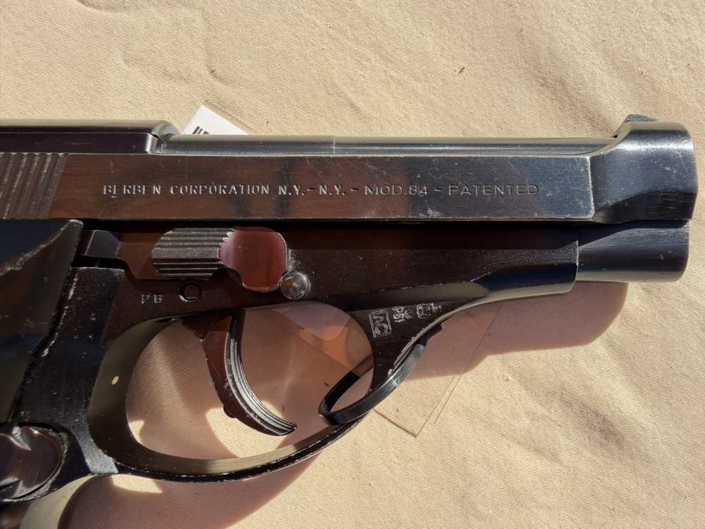 Beretta Model 84 Cheetah 380 ACP Blued Nice Condition-img-3