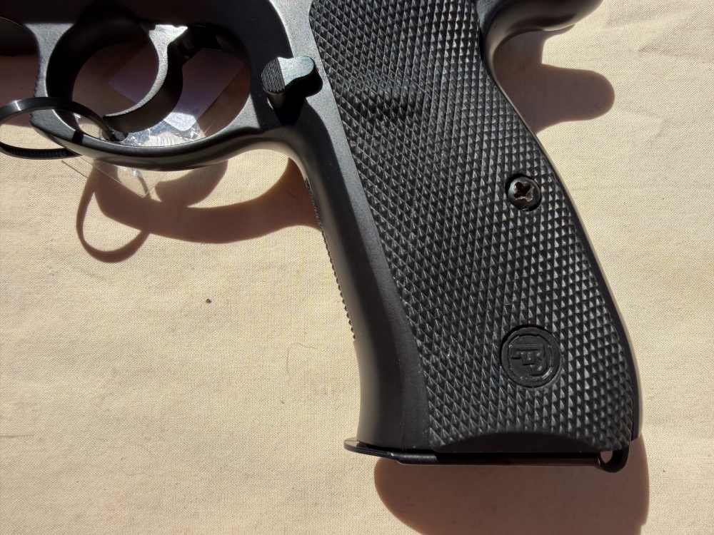 CZ 75 SP-01 Tactical 9mm Semi Auto Handgun Like New 3 Magazines-img-2