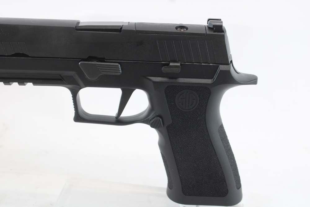 LNIB SIG P320 X-Full Full Size 9mm Optic Ready W/ Case & 3 Magazines-img-11