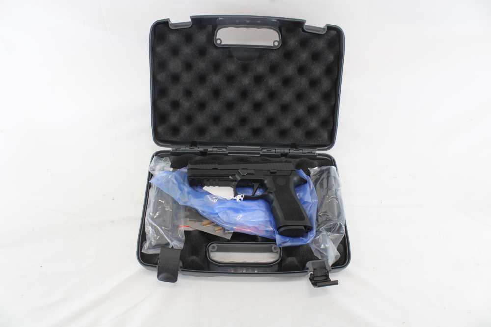 LNIB SIG P320 X-Full Full Size 9mm Optic Ready W/ Case & 3 Magazines-img-0
