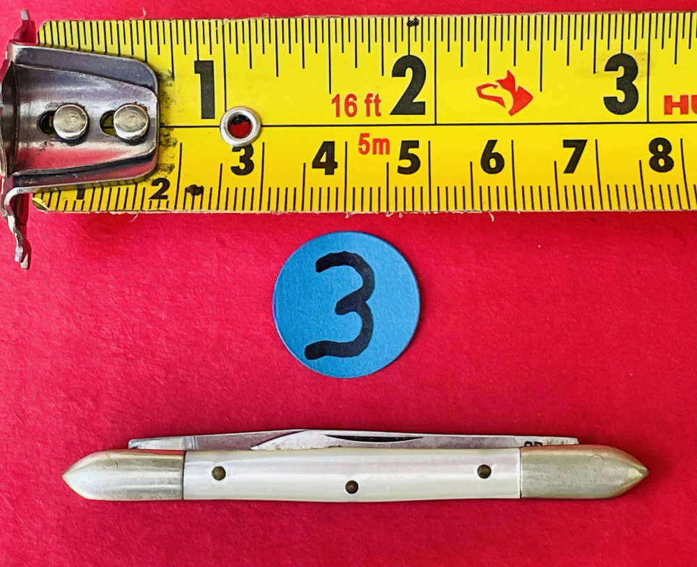 Lot of 4 Pocket Knives Top 2 with Mother of Pearl Scales -img-16