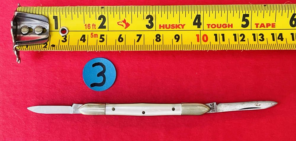 Lot of 4 Pocket Knives Top 2 with Mother of Pearl Scales -img-21