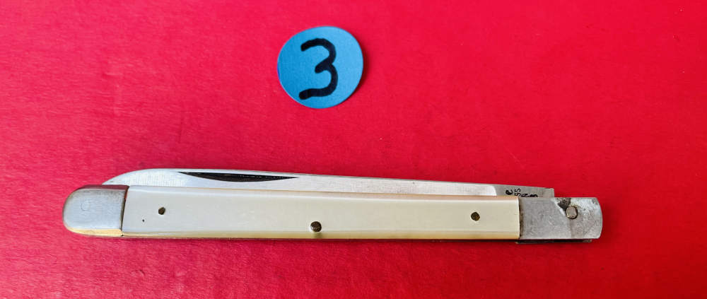 Lot of 4 Pocket Knives Top 2 with Mother of Pearl Scales -img-32