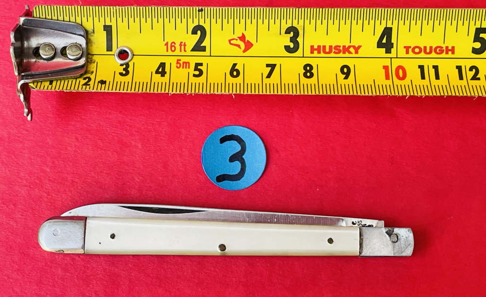 Lot of 4 Pocket Knives Top 2 with Mother of Pearl Scales -img-25