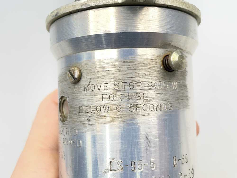 Inert US Military M409E2 nose fuze 69 dated timed Vietnam era ordnance-img-4