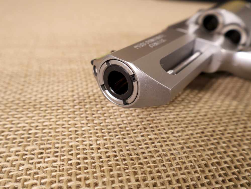 Smith & Wesson Model 460XVR "Extreme Velocity Revolver" .460S&W 3.5" PC-img-16