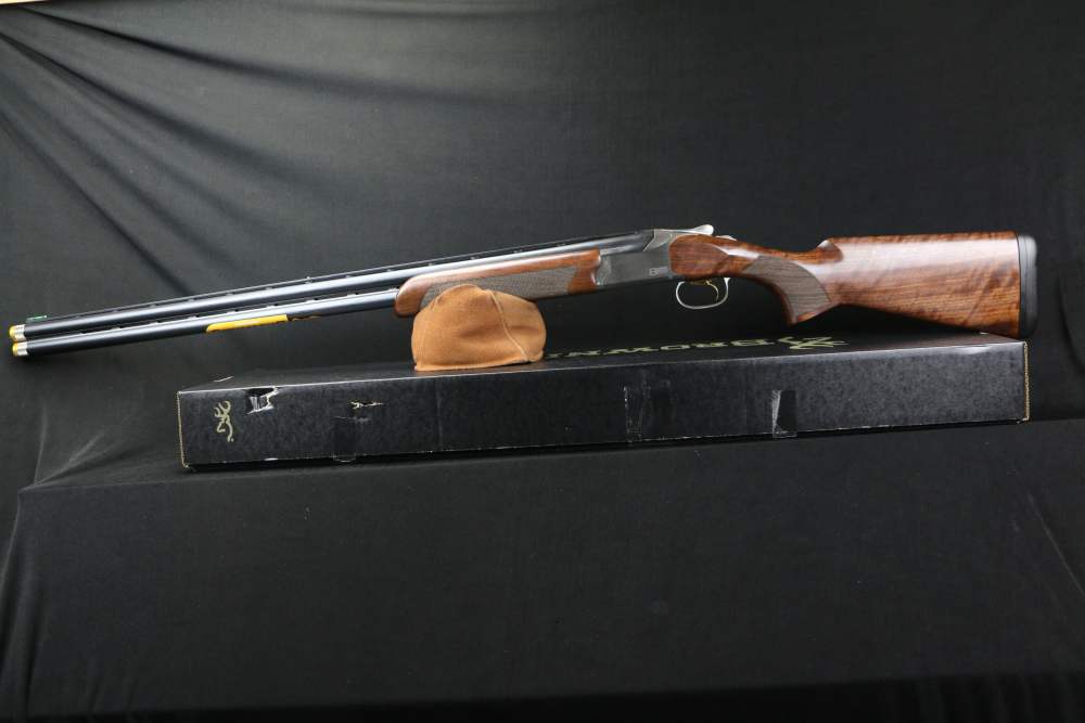 Browning Citori 825 Sporting 0183223002, 12 Ga, 32", 3" Chmbr, Walnut, NIB-img-11