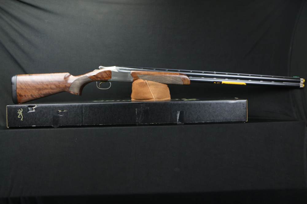 Browning Citori 825 Sporting 0183223002, 12 Ga, 32", 3" Chmbr, Walnut, NIB-img-1