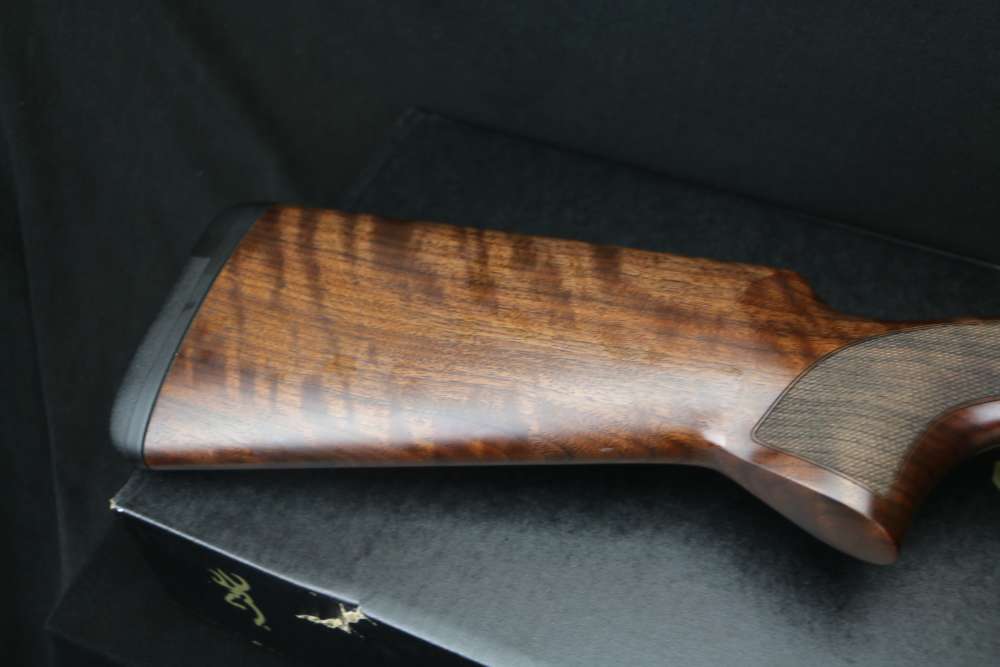 Browning Citori 825 Sporting 0183223002, 12 Ga, 32", 3" Chmbr, Walnut, NIB-img-4