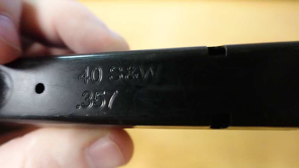 Smith & Wesson OEM M&P 40 Magazine - 15 Round-img-2