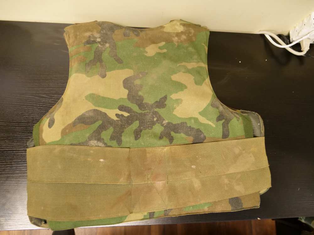 1993 Ranger Body Armor RBA Gen 1 Protective Materials 11/93 Large USGI-img-2
