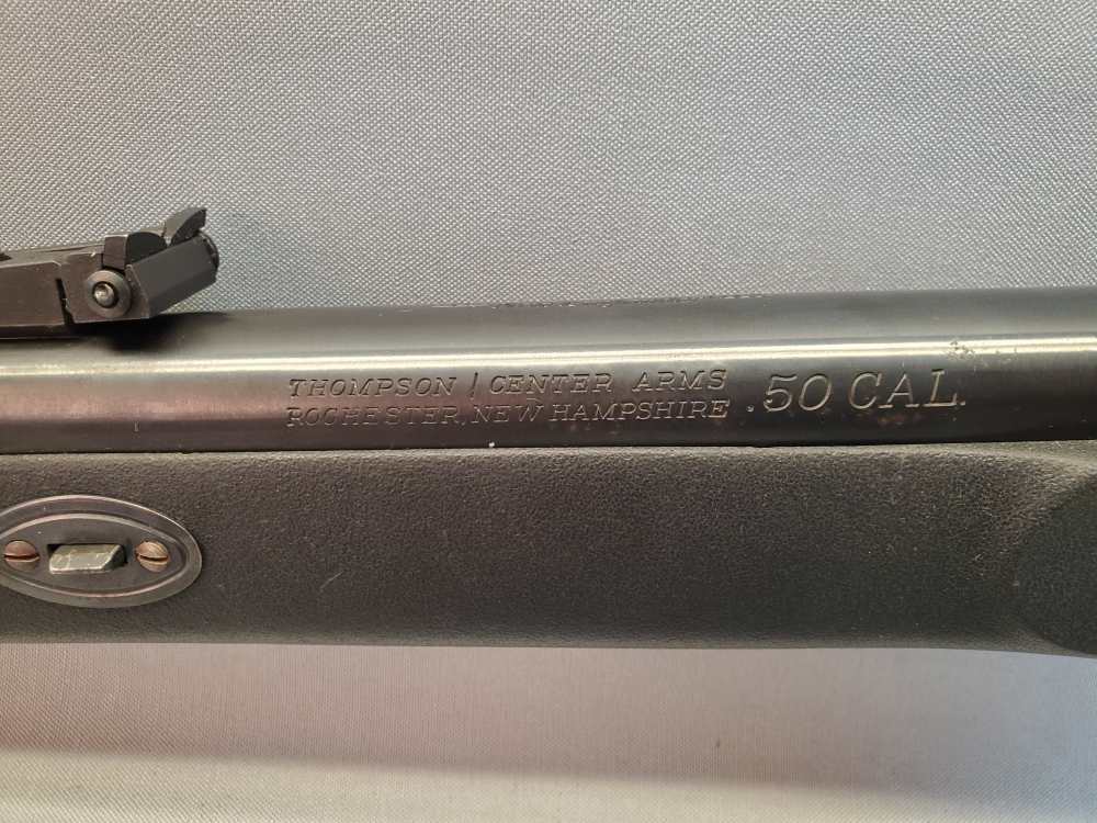 THOMPSON CENTER ARMS NEW ENGLANDER BLACK POWDER RIFLE 50 CAL SYN STOCK-img-5