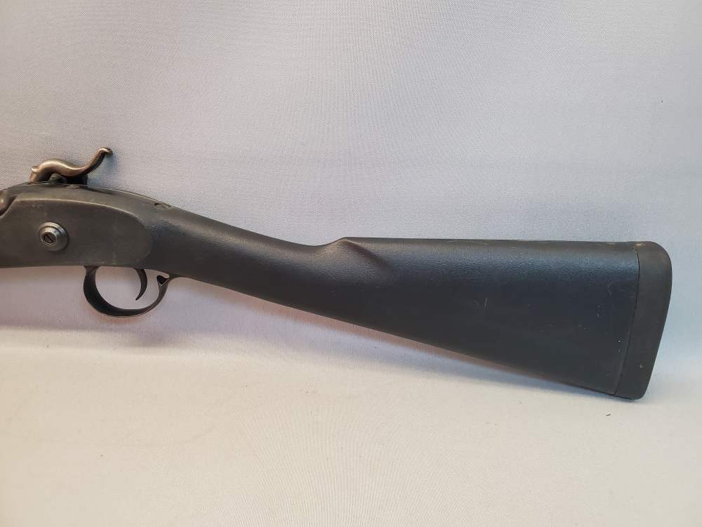THOMPSON CENTER ARMS NEW ENGLANDER BLACK POWDER RIFLE 50 CAL SYN STOCK-img-4