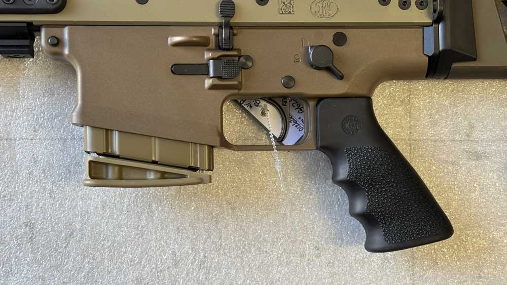 FN Scar 20s 6.5 Creedmoor 20" FDE 10+1 EXCELLENT-img-6
