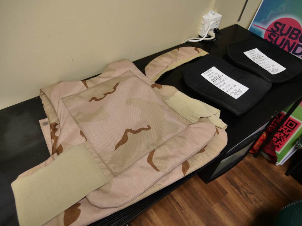 T.G. Faust Special Forces IIIA DCU Body Armor 2 Level IV Plates V23 Kevlar-img-1