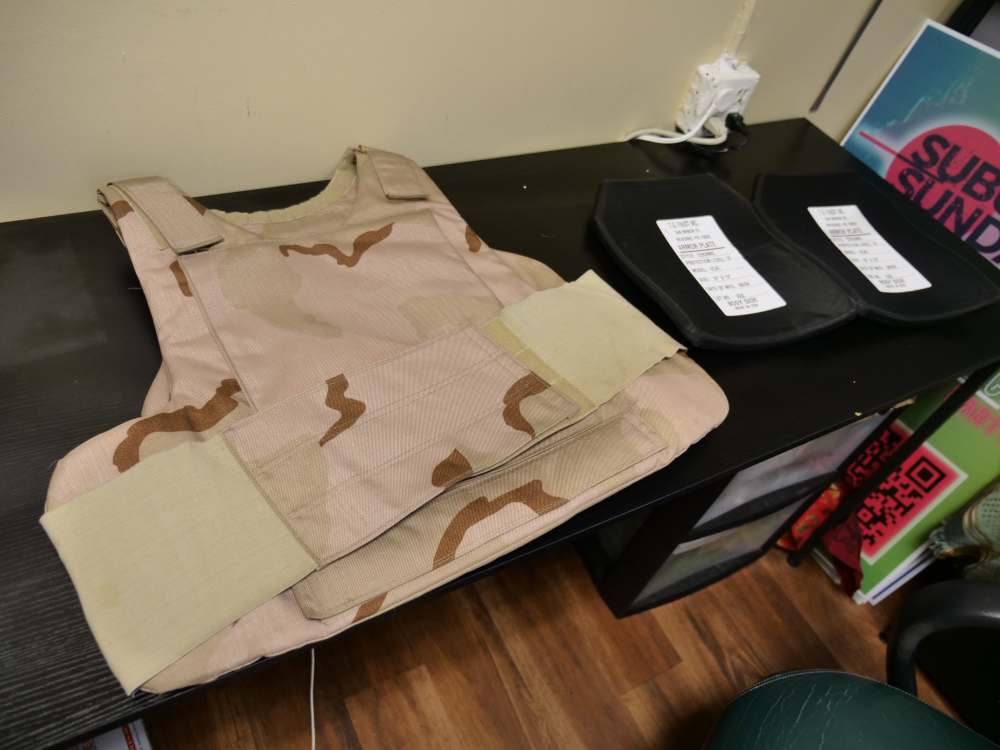 T.G. Faust Special Forces IIIA DCU Body Armor 2 Level IV Plates V20 GWOT-img-0