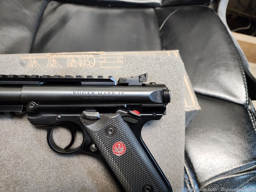 NEW! RUGER MKIV TACTICAL .22 4.4" BULL BARREL MARK IV THREADED NIB LR-img-11