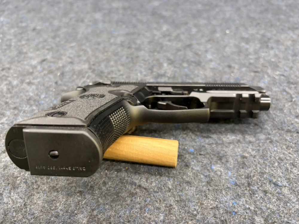 BERETTA 80X CHEETAH .380 ACP w/BOX, TWO MAGS-img-7