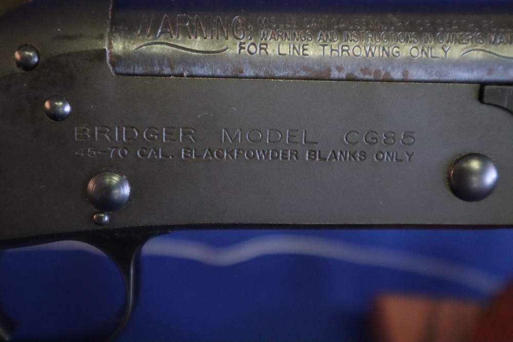 Naval Company Bridger CG85 Line Throwing Gun Pelican Case Line Projectiles -img-26