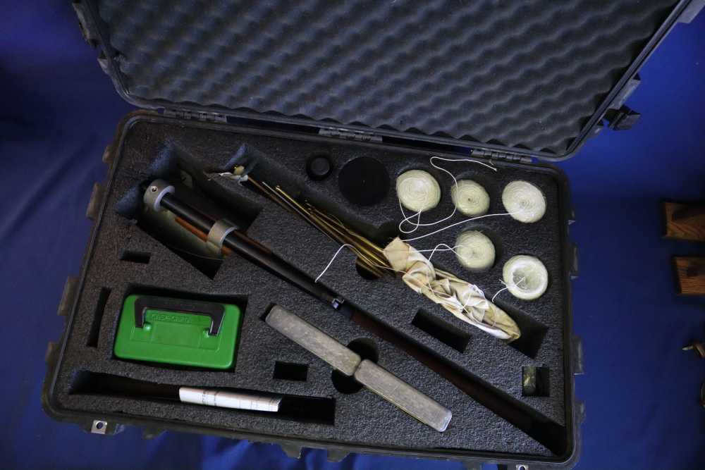 Naval Company Bridger CG85 Line Throwing Gun Pelican Case Line Projectiles -img-0