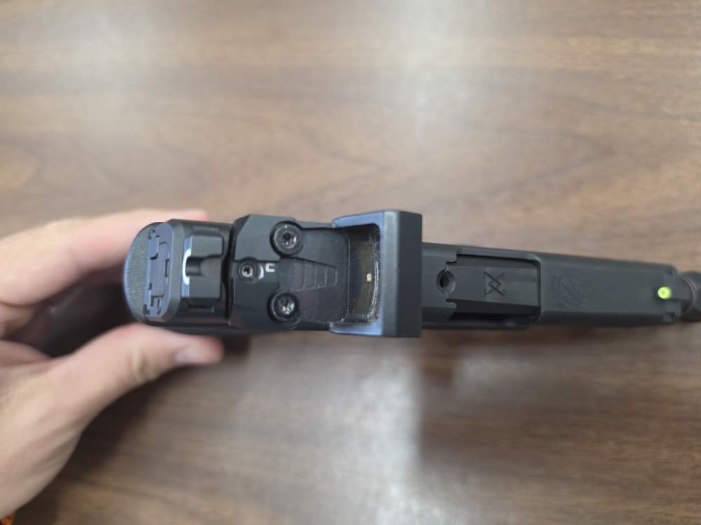 Springfield Hellcat Pro — 5 Mags — CASE — Crimson Trace Optic-img-6