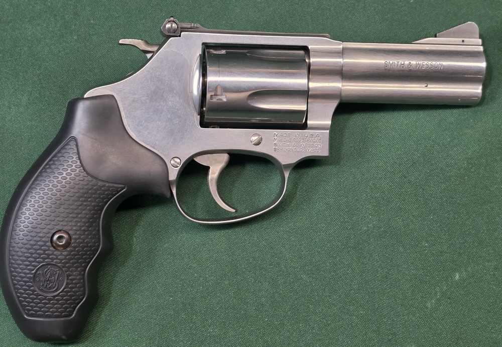 Smith & Wesson Model 60-img-1