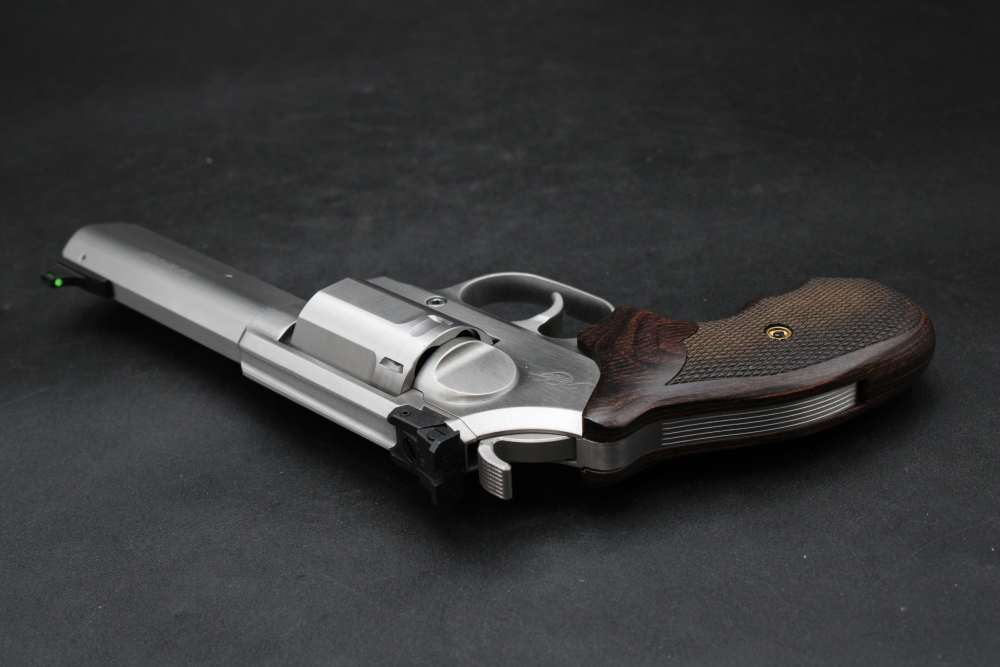 Kimber K6s DA/SA Target .357 Mag 4" 6 Shot Wood Grip Stainless GFO Sights-img-11