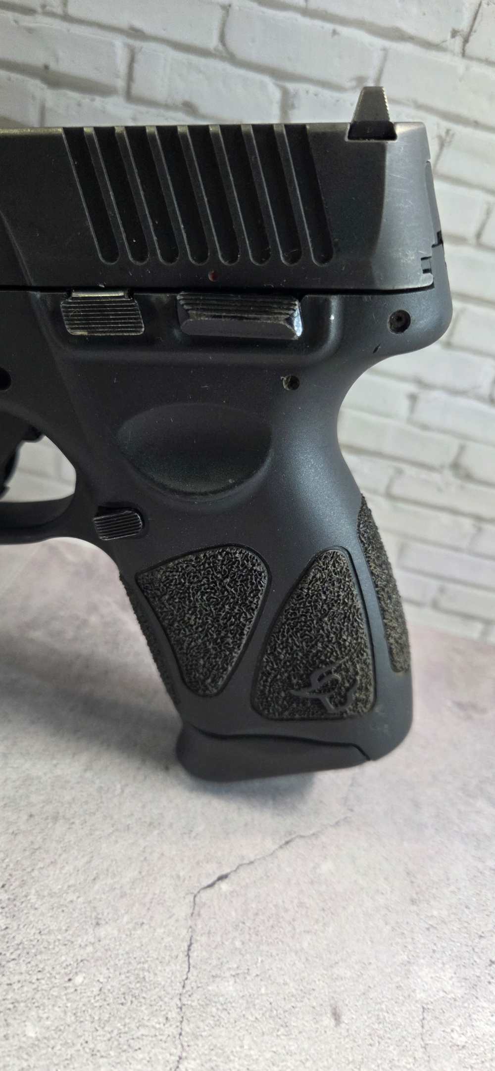 Taurus G3c 9x19mm with Green Laser & Flashlight -img-5