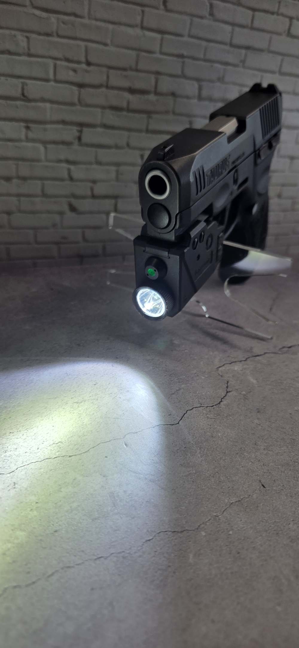 Taurus G3c 9x19mm with Green Laser & Flashlight -img-2