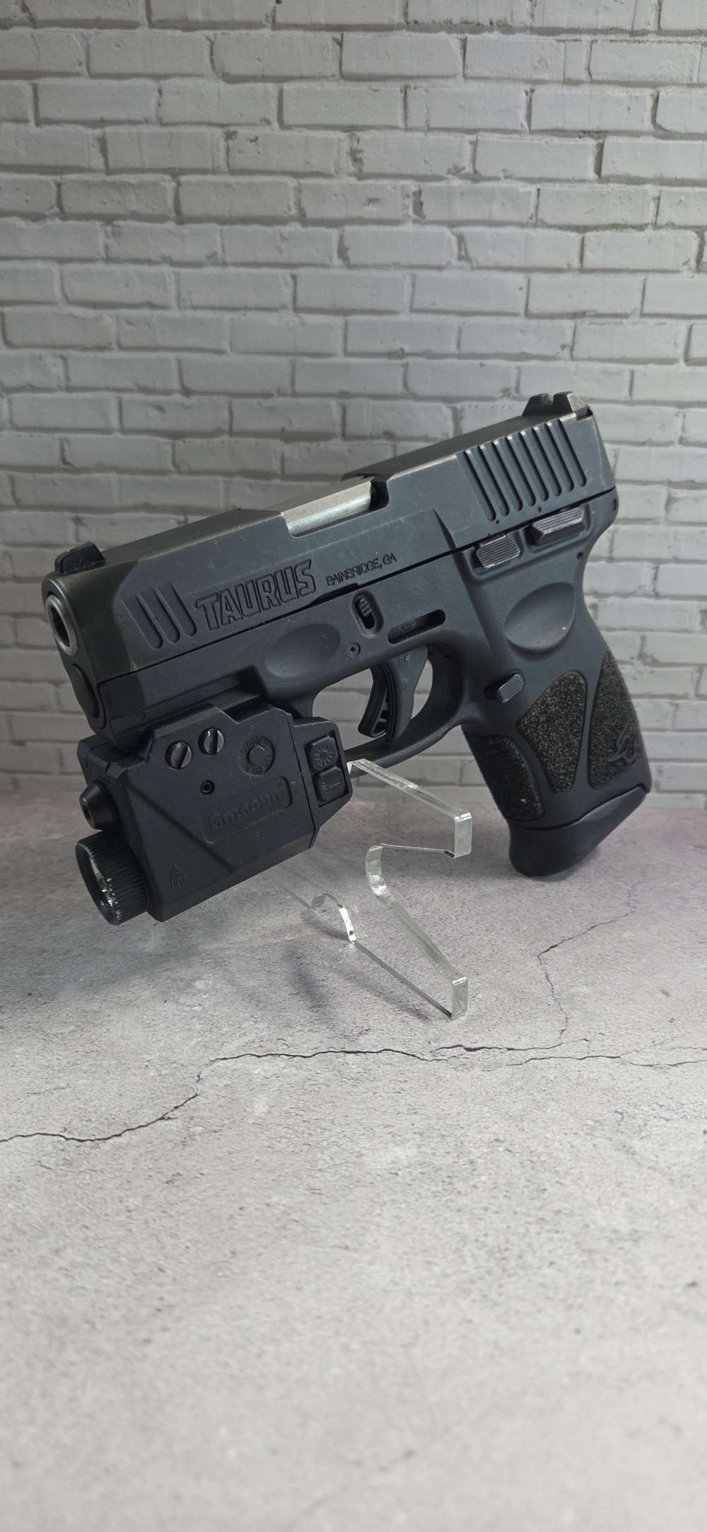 Taurus G3c 9x19mm with Green Laser & Flashlight -img-0