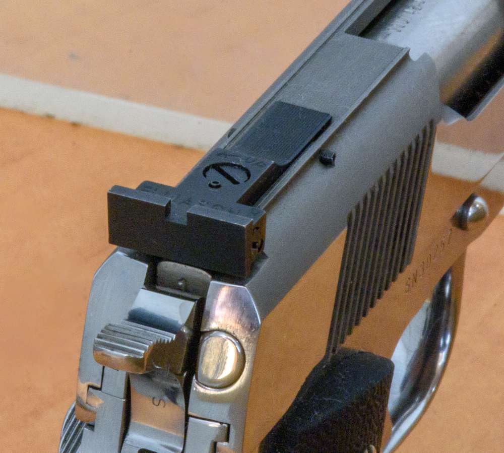 As-New Bright Stainless Colt Gold Cup National Match Pistol 45 ACP 1990 NIB-img-15