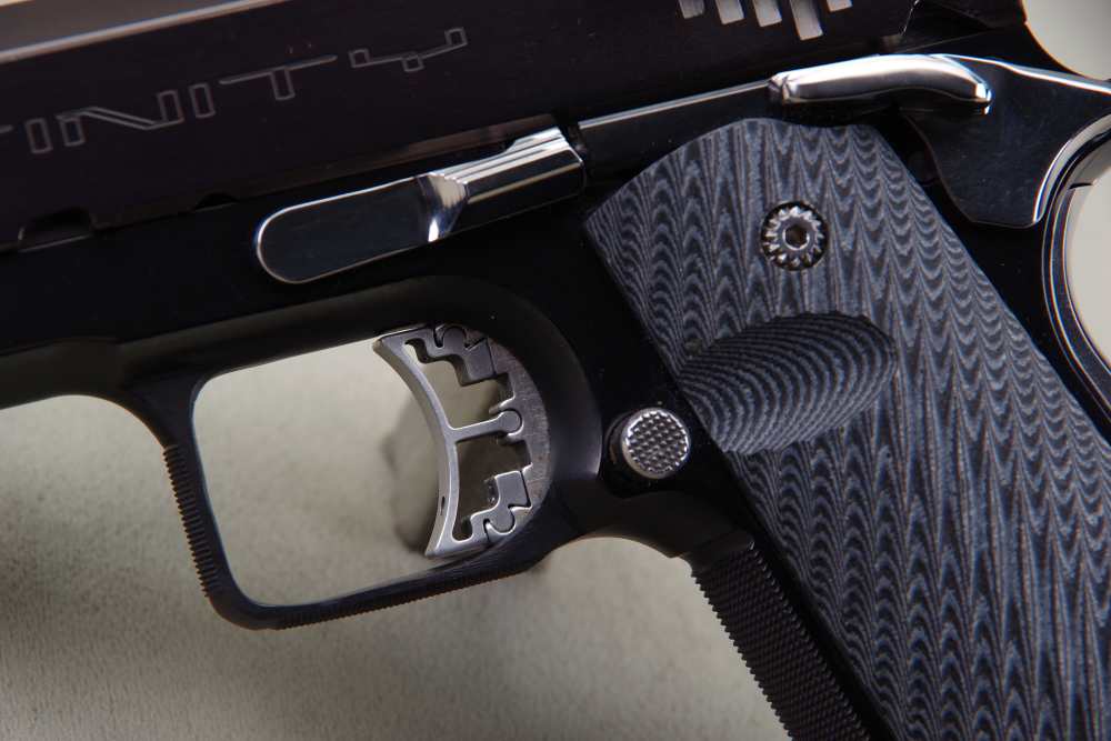 Exceptional Strayer Voigt Infinity 1911 40 S&W 5'' Blue 99%+ -img-5