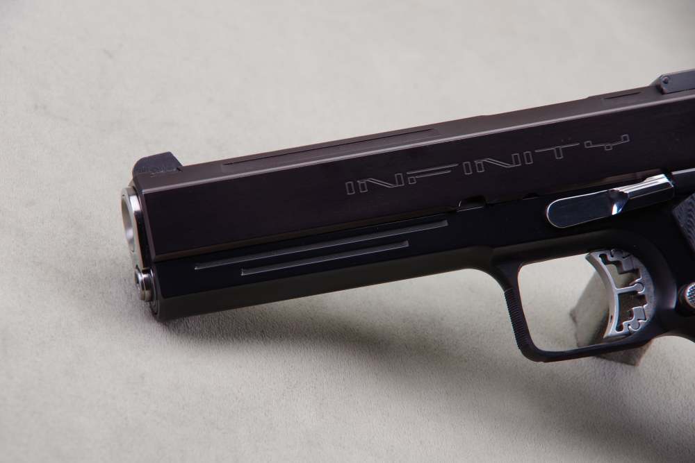 Exceptional Strayer Voigt Infinity 1911 40 S&W 5'' Blue 99%+ -img-3