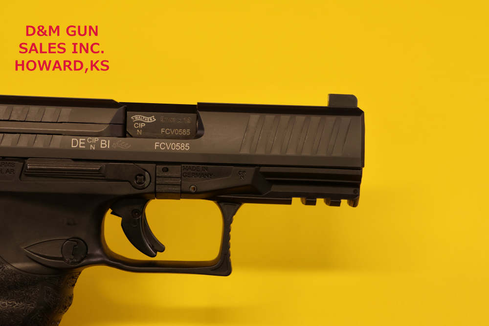 Walther PPQ M2 9mm With Night Sights & 3 mags-img-6