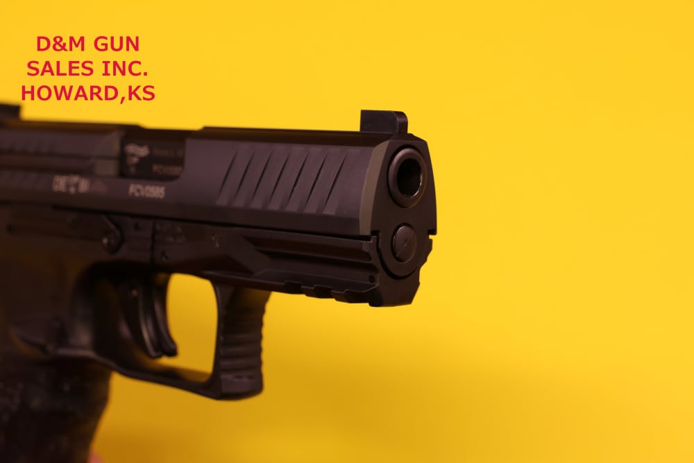 Walther PPQ M2 9mm With Night Sights & 3 mags-img-5