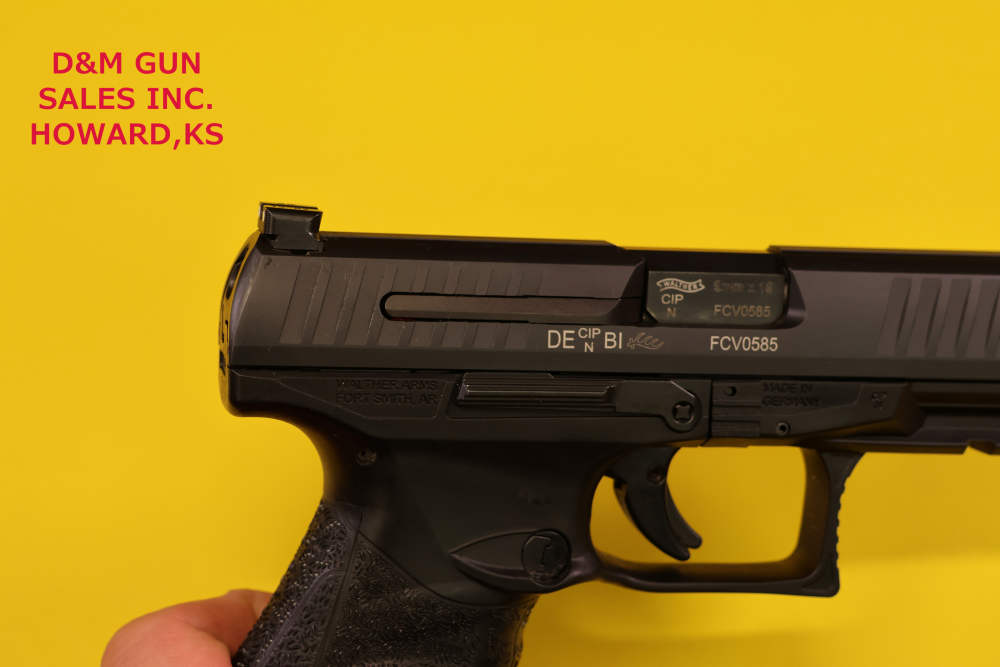 Walther PPQ M2 9mm With Night Sights & 3 mags-img-7