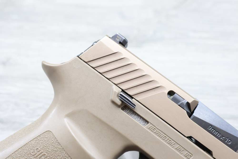 Sig Sauer P320 Compact 9mm - FDE - OEM Box - Penny Auction - NO RESERVE!-img-8