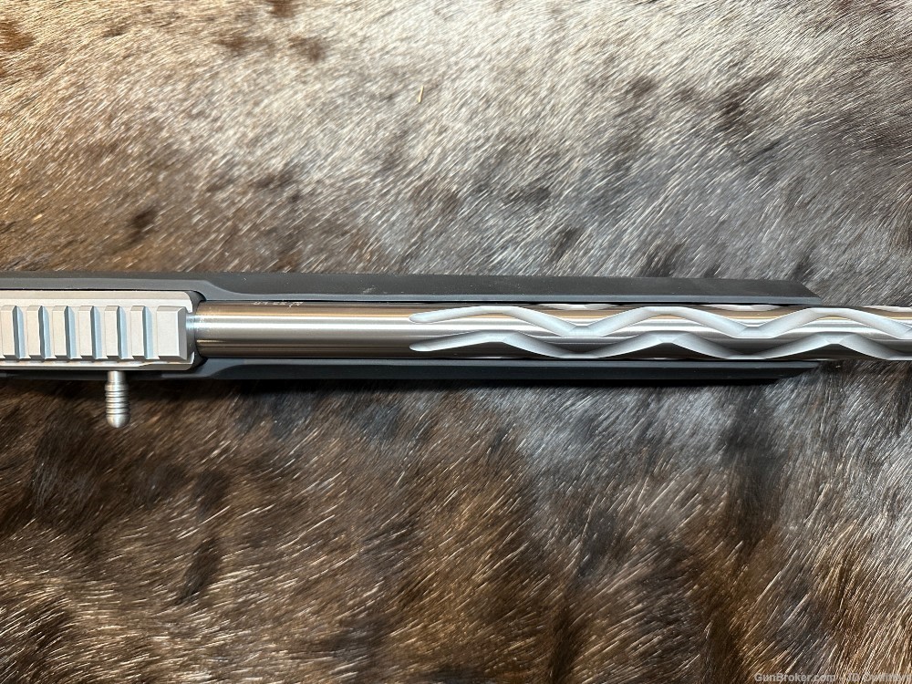 NEW VOLQUARTSEN CUSTOM SF-1 22 LR RIFLE, HOGUE RUBBER STOCK-img-8