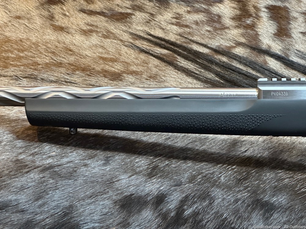 NEW VOLQUARTSEN CUSTOM SF-1 22 LR RIFLE, HOGUE RUBBER STOCK-img-11